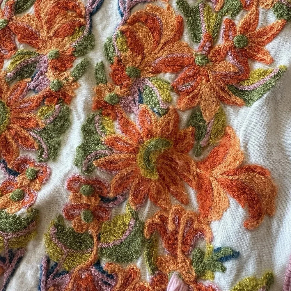 TINY Anthropologie Sleeveless Embroidered Floral Tie Top Tank Boho Womens Small - Picture 7 of 12